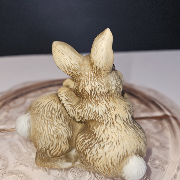 Vintage Homco Bunnies Rabbits Light Brown Porcelain Figurine Retired #1455 - Picture 4 of 7